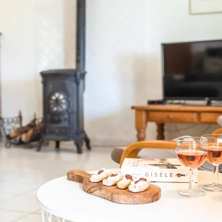 Exquisite In Beaufort With Swimming Pool Villa
